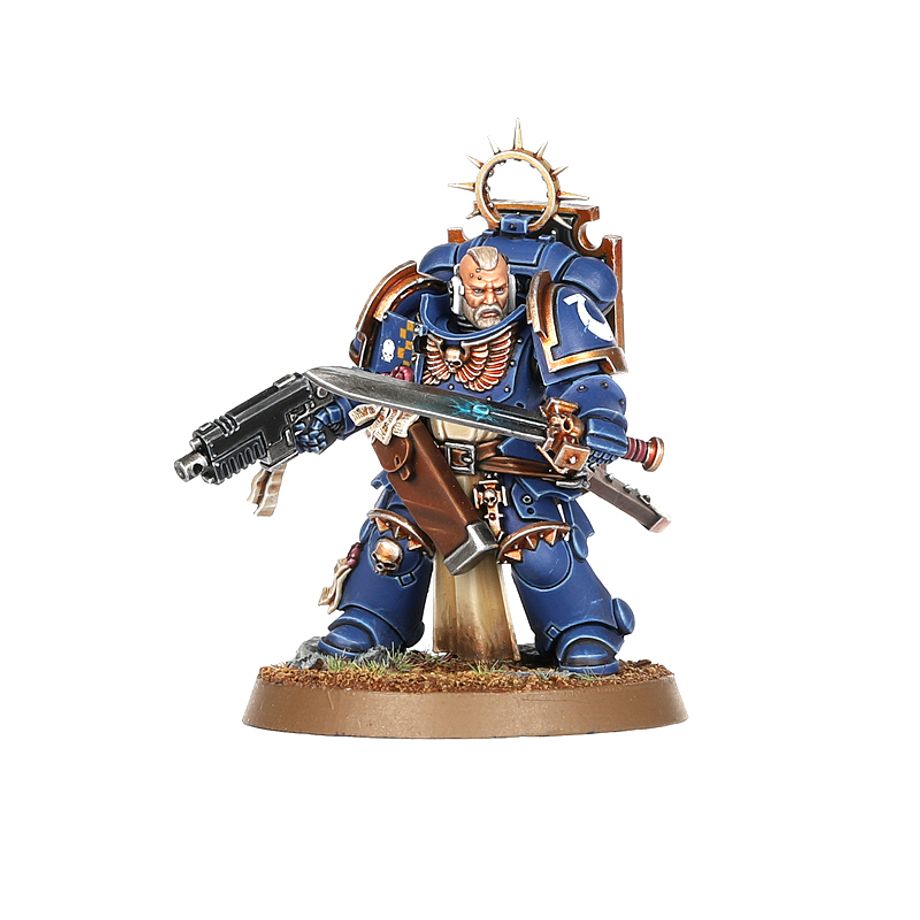 Warhammer 40,000 Space Marines. Bladeguard Veterans