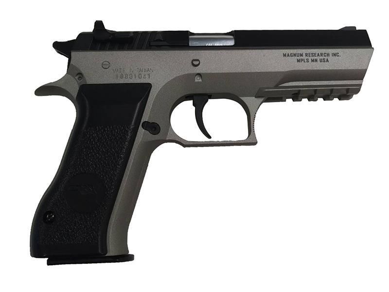 Magnum Research Inc. Baby Desert Eagle Co2 Non-Blowback Metal Slide Pistol (Dual Tone - Cybergun - 950302)