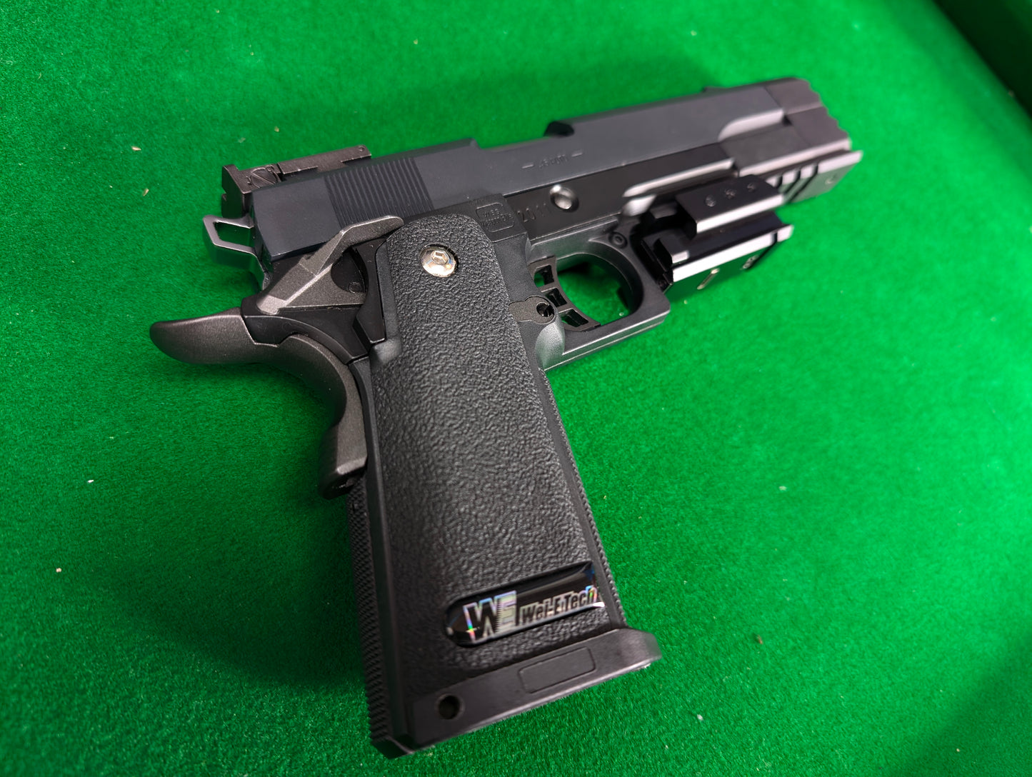 Custom WE Hi-Capa 5.2R Black Dragon Gas Blowback Pistol with laser-(please don't buy me)